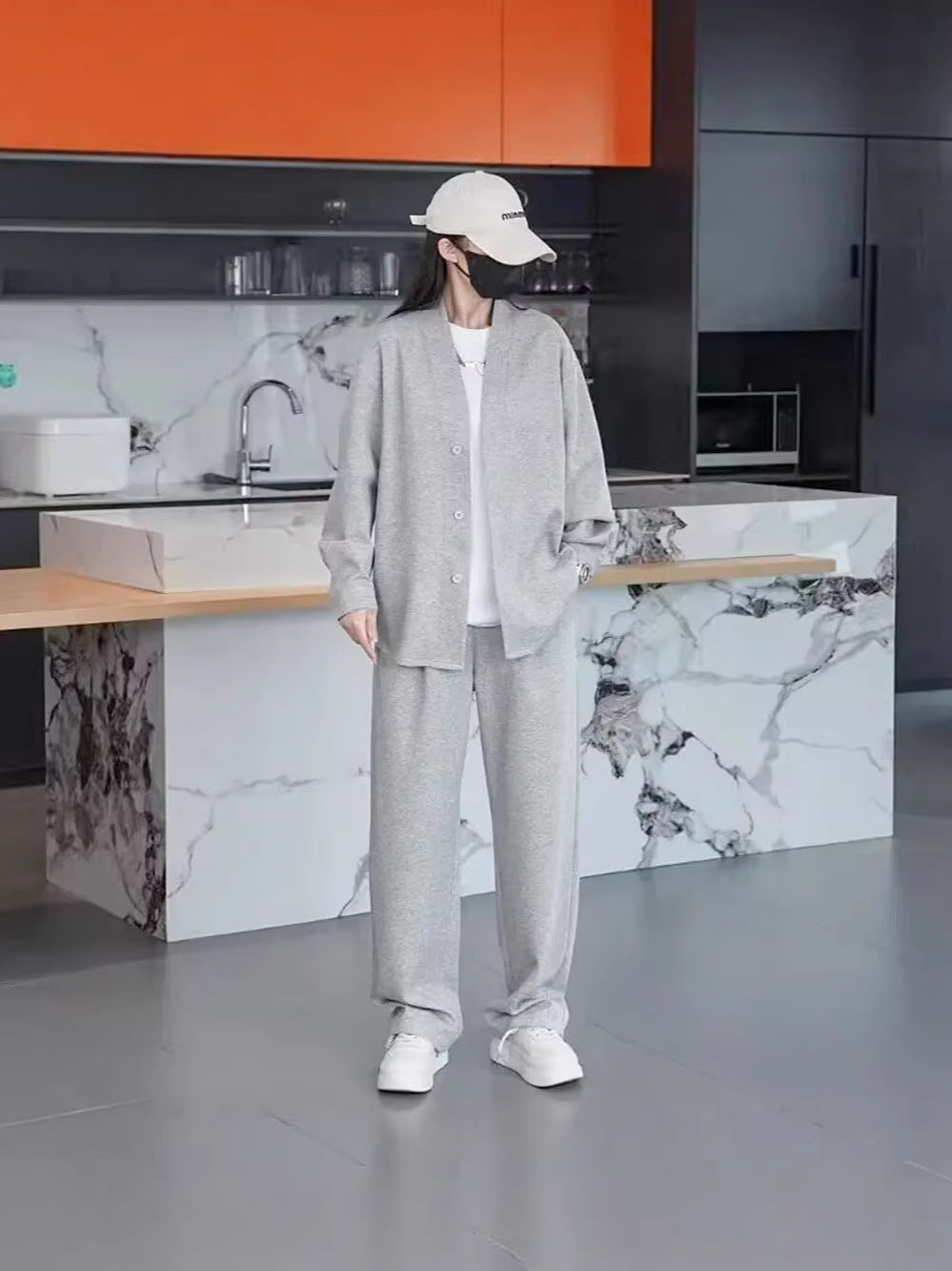 Casual sportswear for men and women